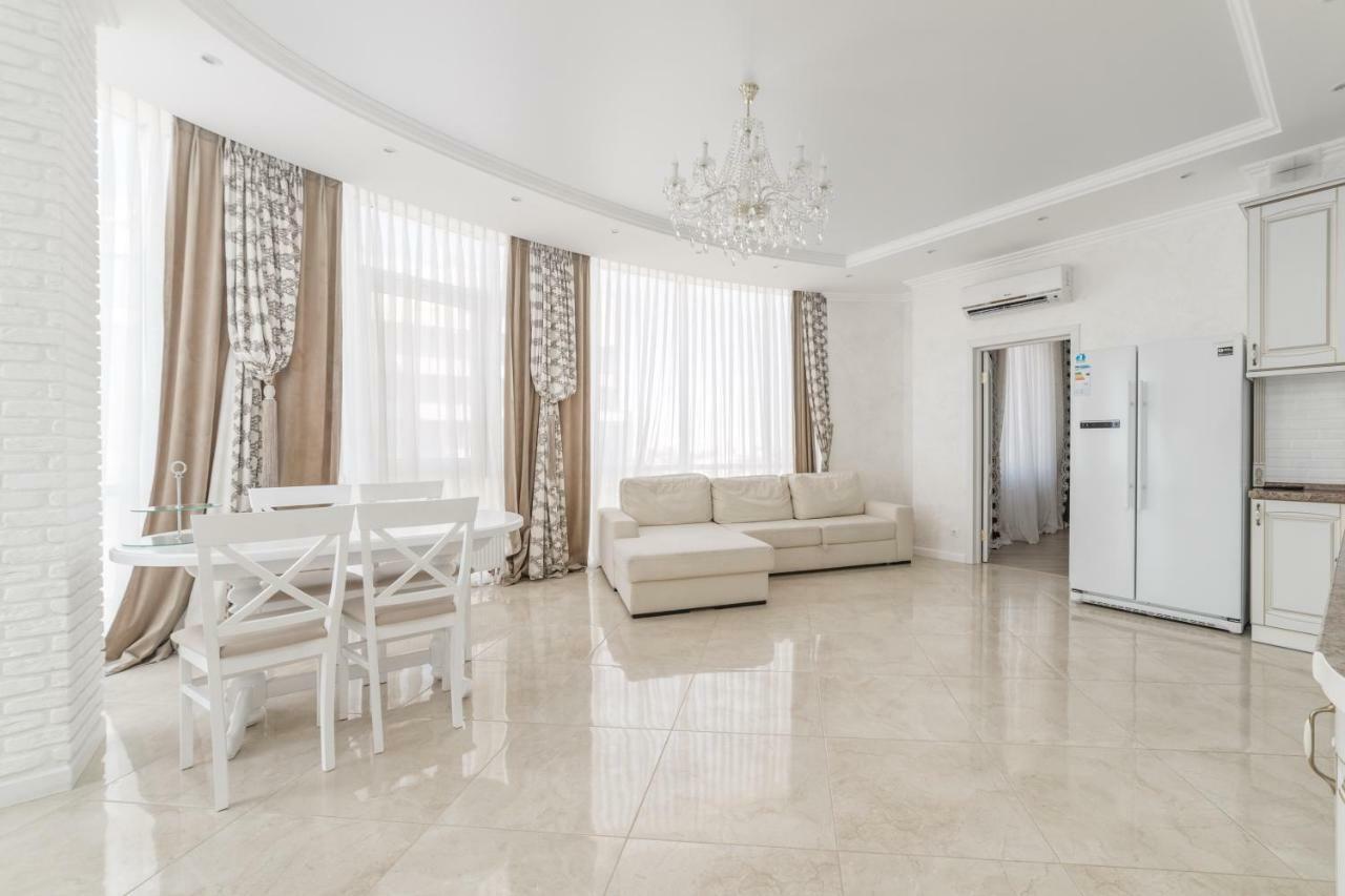 Vip Level Sea View Apartment Oděsa Exteriér fotografie